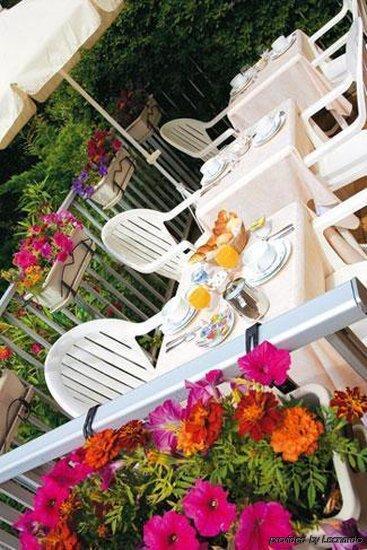 Le Mozart Hotel
